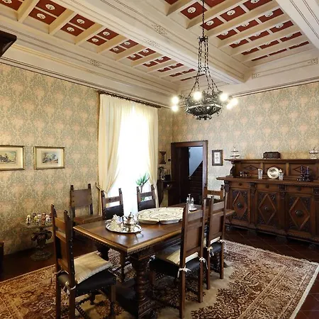 Palazzo Febei Apartment *
